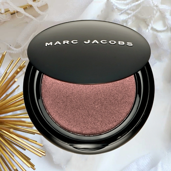 Marc Jacobs Other - Marc Jacobs Omega Gel Powder Eyeshadow in Oh Yeah 570 (Plum Shimmer) *BNIB